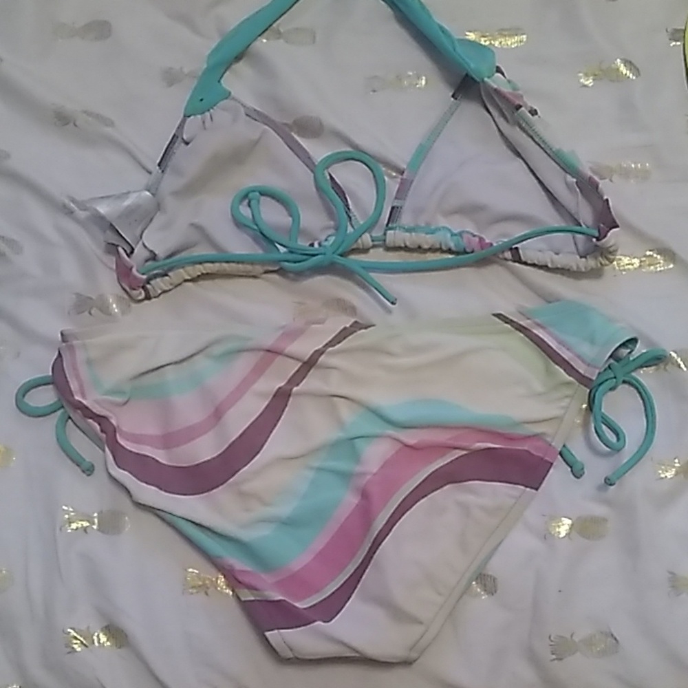 Colorful bikini - Picture 2 of 2